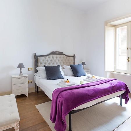 Capital Navona Luxury Apartment Casa E Appartamento Per Vacanze Róma Kültér fotó
